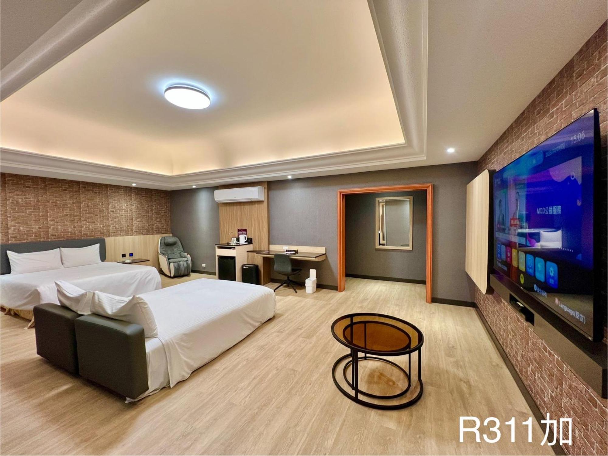 טאינאן Holiday Motel מראה חיצוני תמונה